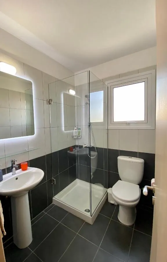 Fat Cow Apartment 103 Larnaca 0*,